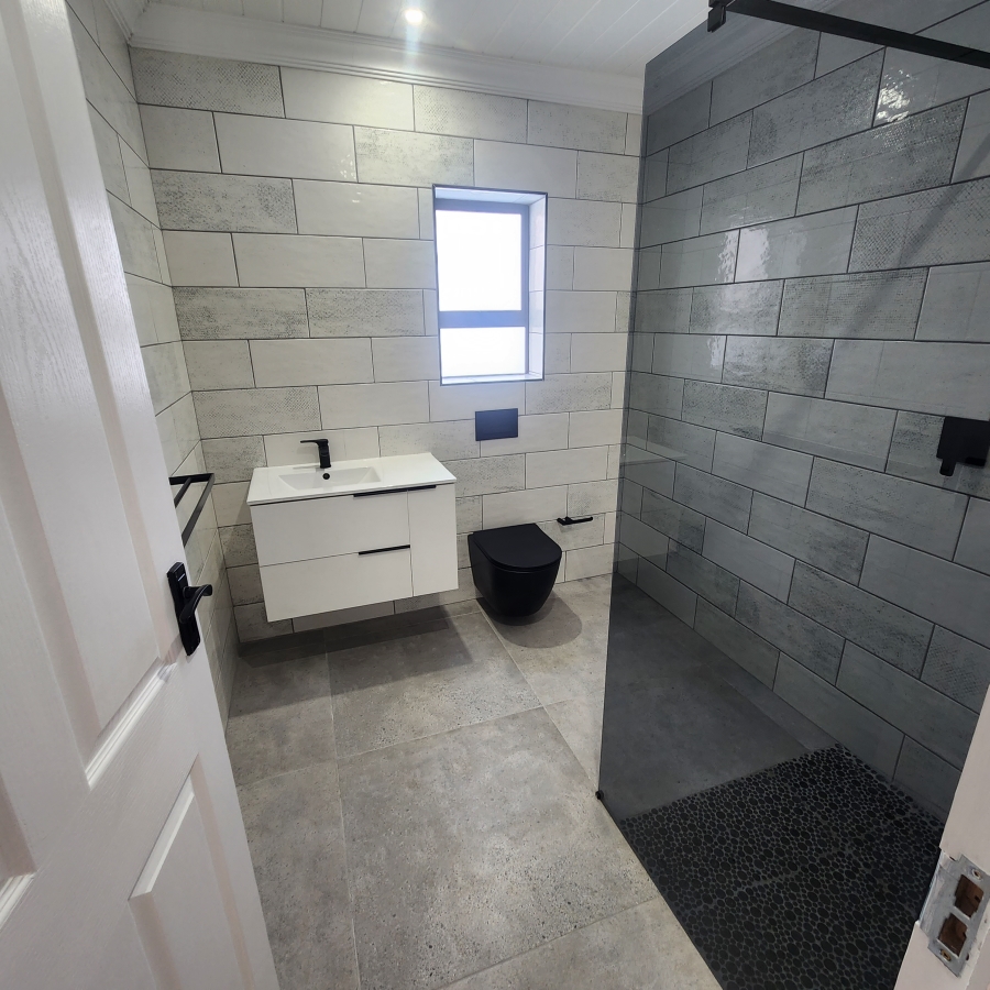 3 Bedroom Property for Sale in Dana Bay Western Cape